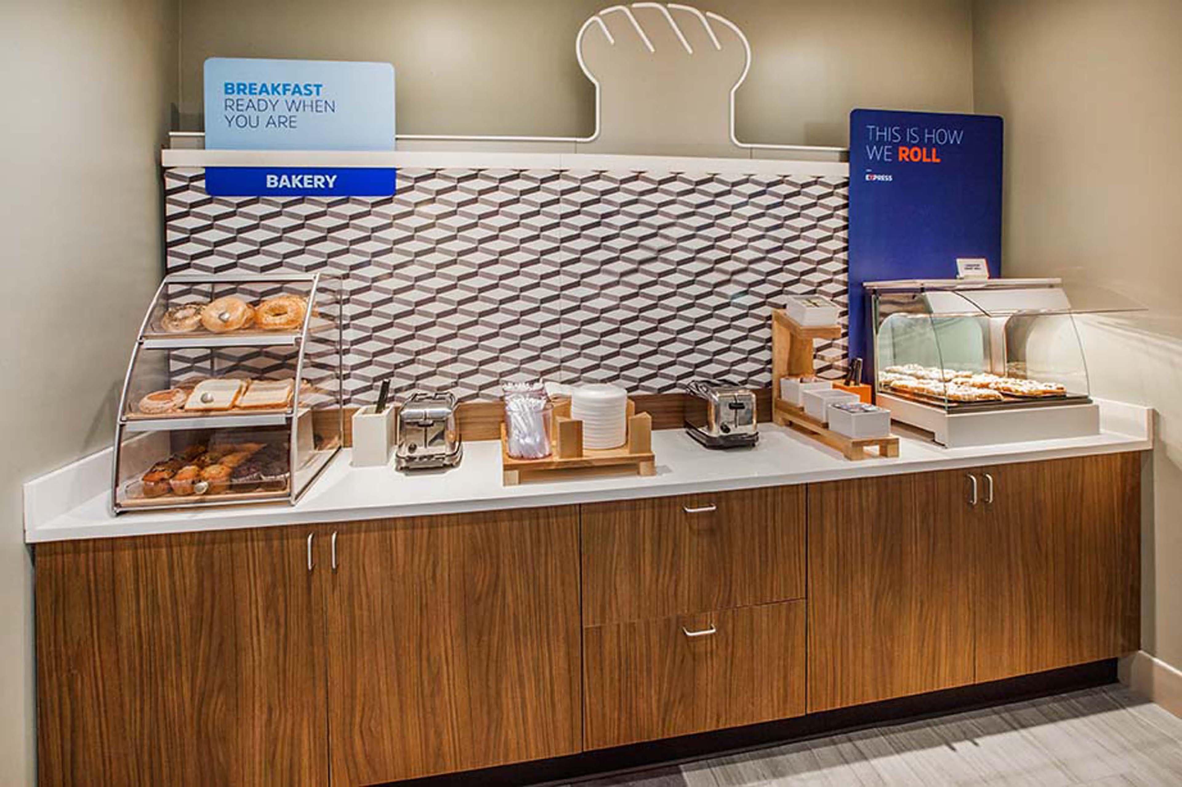 Holiday Inn Express & Suites Toledo South - Perrysburg By Ihg Bagian luar foto