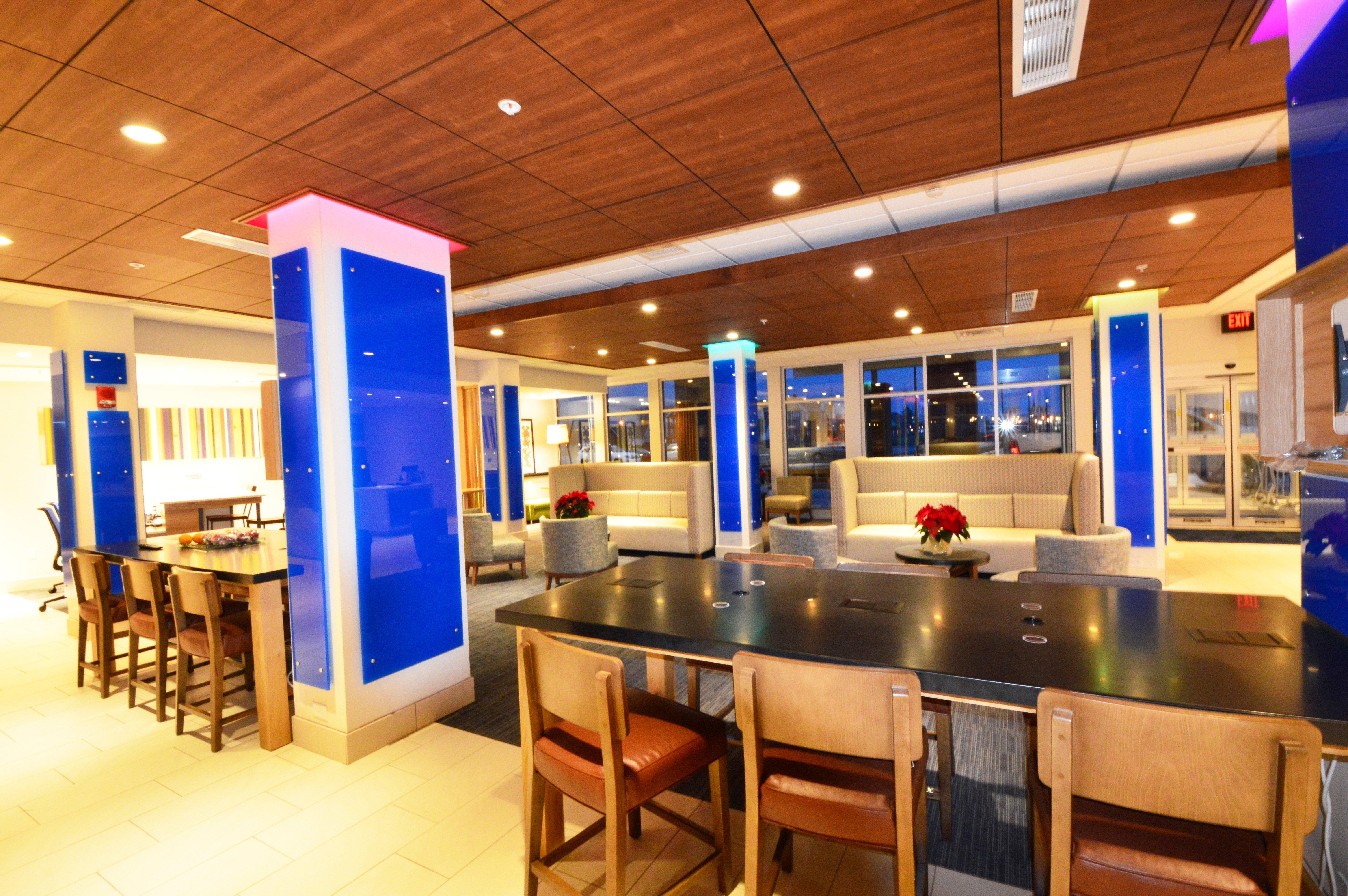 Holiday Inn Express & Suites Toledo South - Perrysburg By Ihg Bagian luar foto